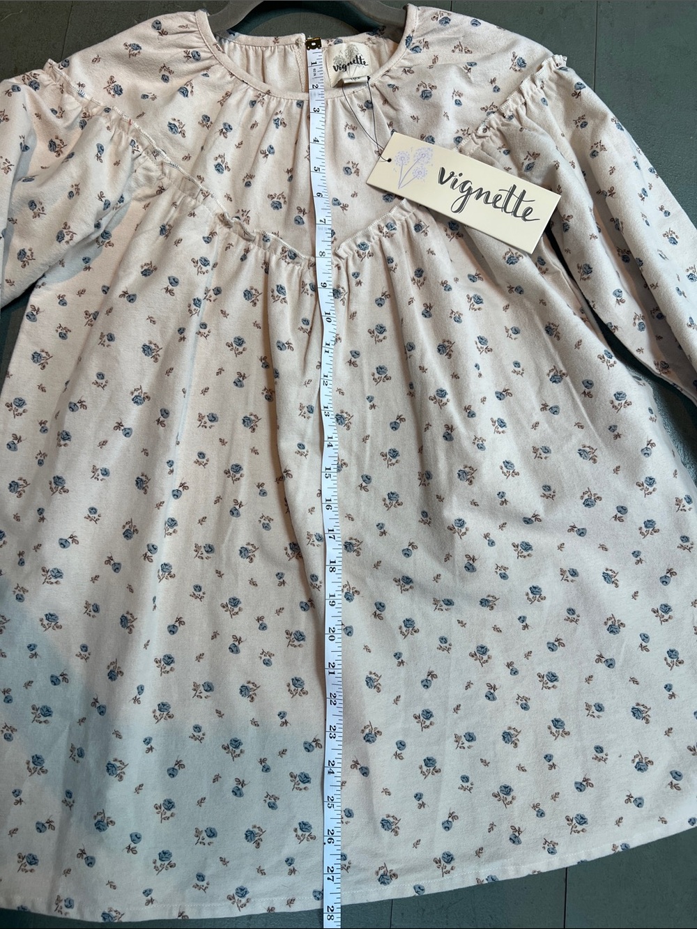 Dress - Picture 6 of 8